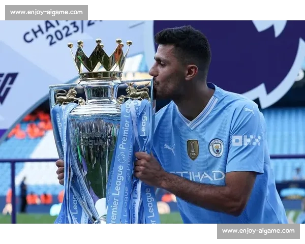 詹俊看好曼城！罗德里复出 + 新援助力，蓝月亮剑指世俱杯