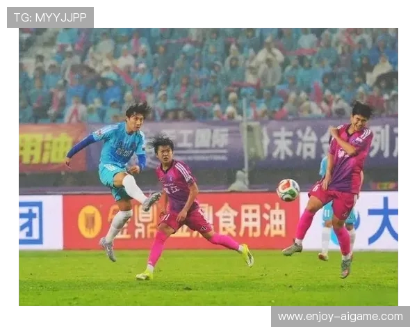 盐城 2-0 力克镇江登顶苏超,戴培带伤拼至泪洒赛场诠释队长担当 盐城 2-0 力克镇江登顶苏超,戴培带伤拼至泪洒赛场诠释队长担当